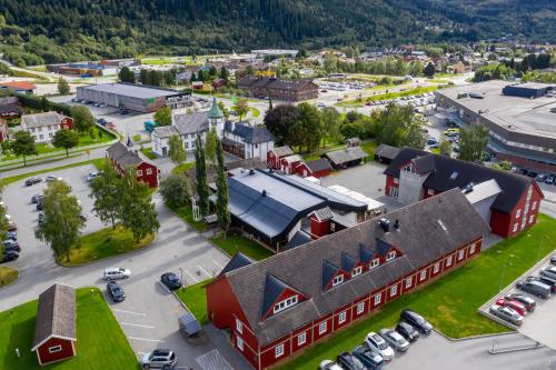 Bårdshaug Herregård - image 2