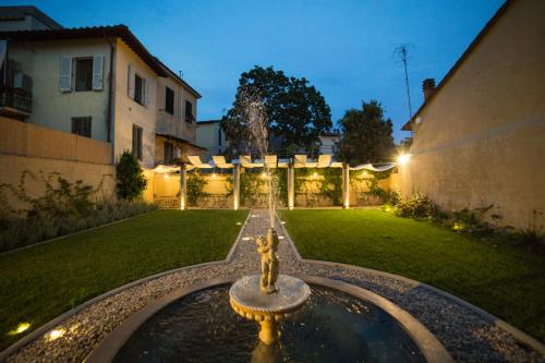 LUCUS Exclusive Bed and Breakfast - image 5