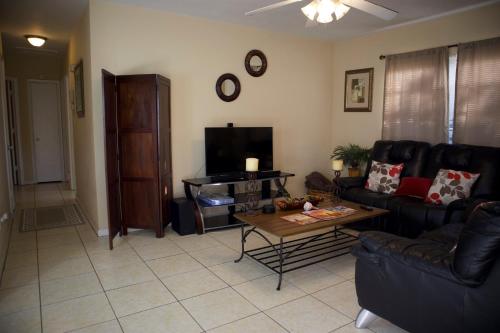 Great Location near Downtown & Airport in Tampa, USA