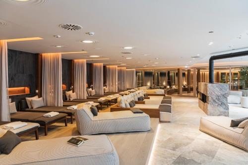 INFINITY Hotel & Conference Resort Munich