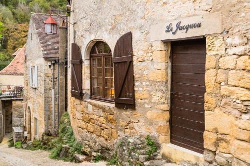 Au coeur de Beynac, gite authentique et confortable - Location saisonnière - Beynac-et-Cazenac