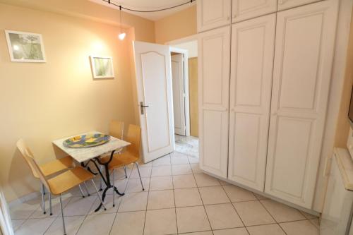 2, 3 and 4 bedroom sea view Forville Apartments 5 mins from the Palais, Cannes (fotografie 3)