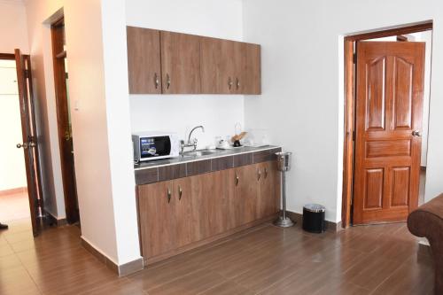 ห้องครัว, ลูเคนยา เกตอะเวย์ (Lukenya Getaway) in อาทิริเวอร์