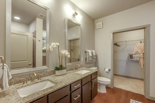 Texas Corporate Housing Solutions Professional Apt - image 7
