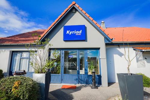Hotel Kyriad Peronne in เพอรน