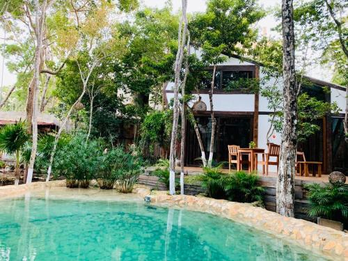 Nahouse Jungle Lodges in Tulum, Mexico
