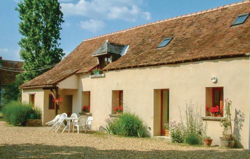 Beautiful Home In Parcay Les Pins With Wifi - Location saisonnière - Noyant-Villages