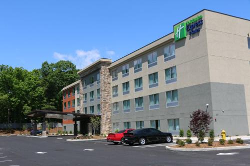 . Holiday Inn Express & Suites - Hendersonville SE - Flat Rock by IHG