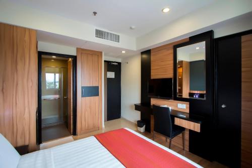 Mariner Hotel Labuan Room Type - Standard Queen Room