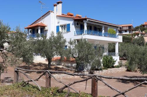  IOANNAS 1 in Kouverta