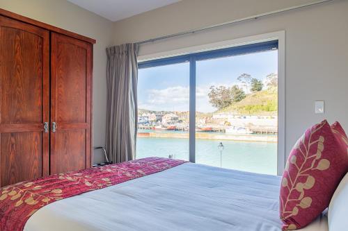 Portside Hotel - Heritage Collection in Gisborne