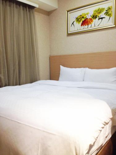 Standard Double Room image 2