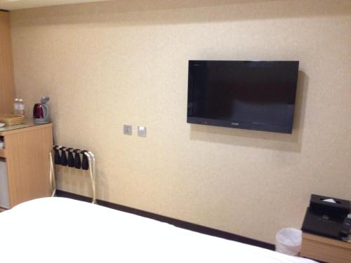 Standard Double Room image 3