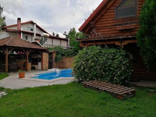  Ξυλινο σπιτι στη Βεροια in Tagarochórion