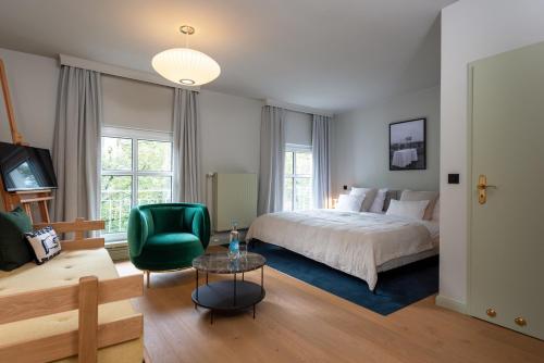 room detail thumbnail 0