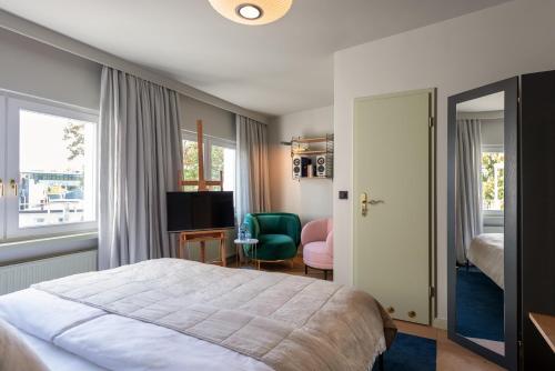 room detail thumbnail 0