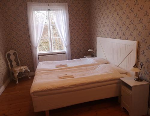 1830s Suite with Sea View and Shared Bathroom