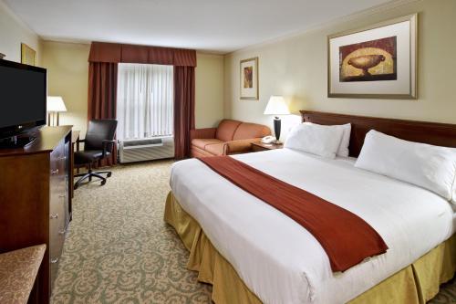 Holiday Inn Express Breaux Bridge