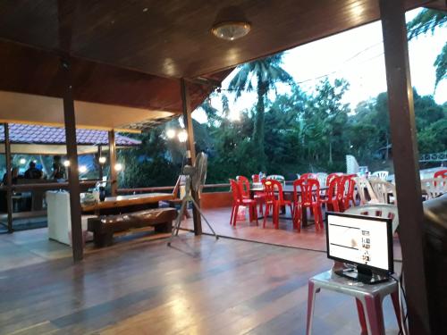 佩馬爾迪伊拉旺山林小屋 (Pae Maldive Erawan) in 崇沙度