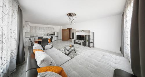 NEXT TO GONDOLA Stylish and Charming apartment Bansko