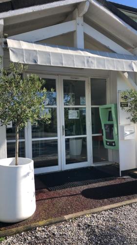 Le 81 HOTEL 5