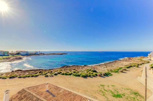 Apartment Migjorn Cel Seafront - image 9