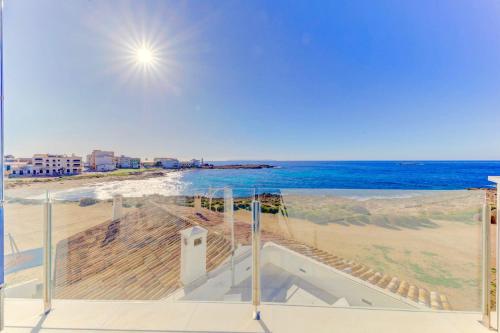 Apartment Migjorn Cel Seafront - image 13