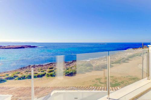 Apartment Migjorn Cel Seafront - image 7