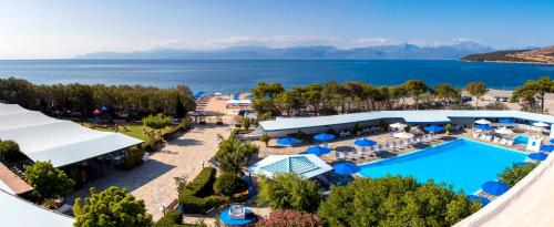 Delphi Beach Hotel, Erateini bei Rodhodháfni