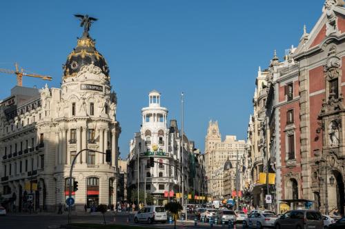 M&F Apartaments Chueca - image 3