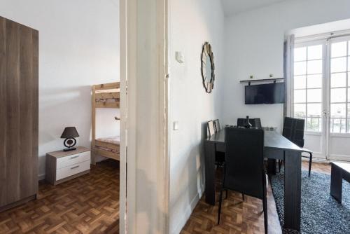 Apartment image 10