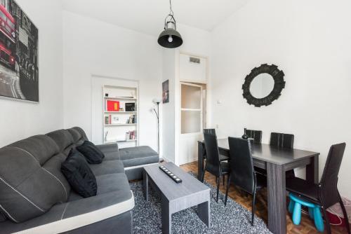 Apartment image 8