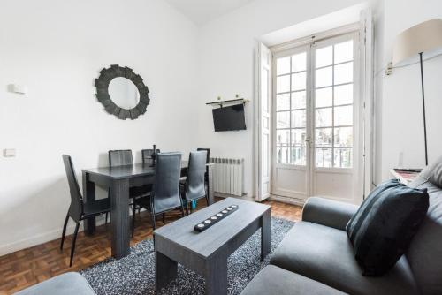 Apartment image 5