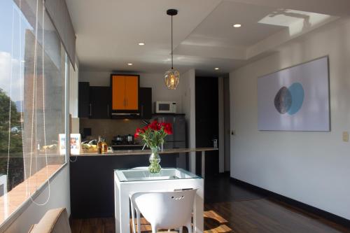 226686578 Hotel 104 Art Suites