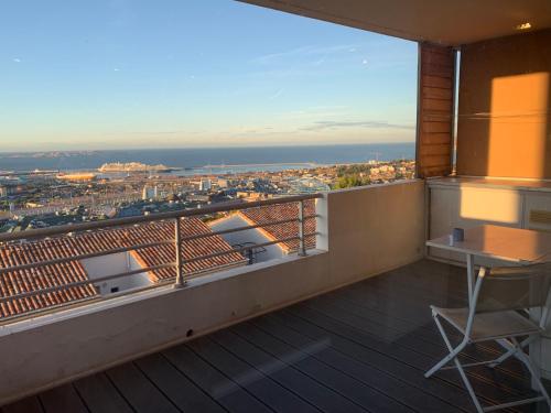 Balcony/terrace, Loft Vue Mer in La Viste