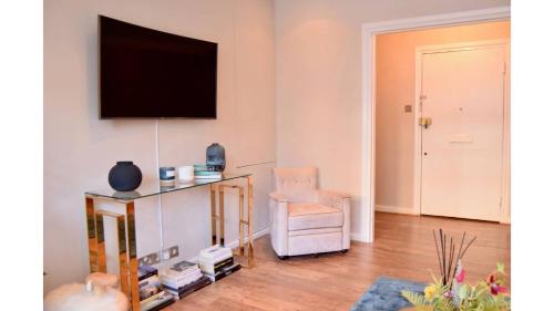 Luxury 1 Bedroom Flat Near St. John's Wood, , London