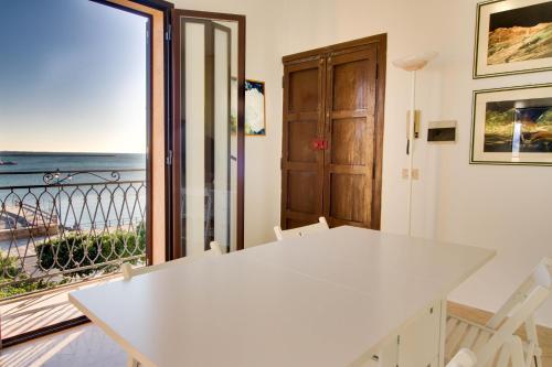  Apartment Regina, Pension in Trapani