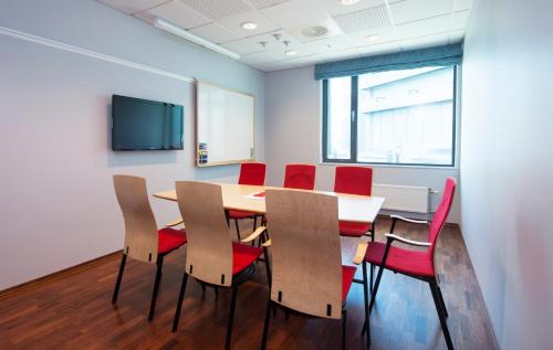 Thon Hotel Oslofjord - image 8