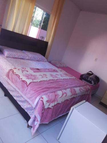 1 double bed, 2 twin beds
