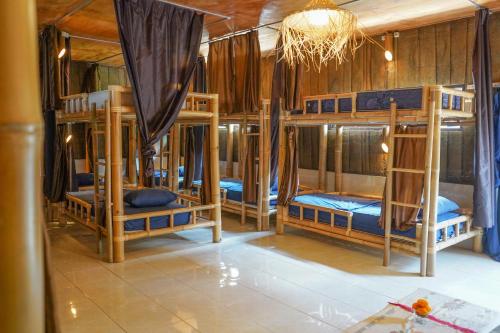 BALI BAMBOO JUNGLE HUTS AND HOSTEL