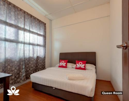 Island Backpackers Room Type - Queen Room