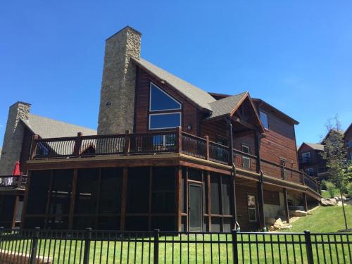 WaterMill Cove Resort LUXURY Lakefront Lodge 2mi to Silver Dollar City HUGE POOL - image 7