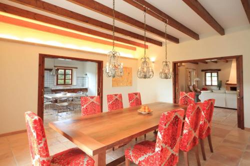 Villa Son Ferragut de Baix by Sealand Villas