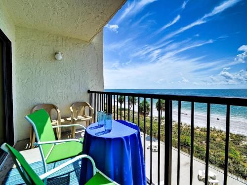 Ocean Sands 504 Beachfront Studio Condo - image 8