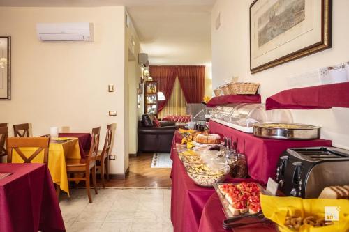 식음료(F&B), 호텔 알레산드로 델라 스피나 (Hotel Alessandro Della Spina) in 피사