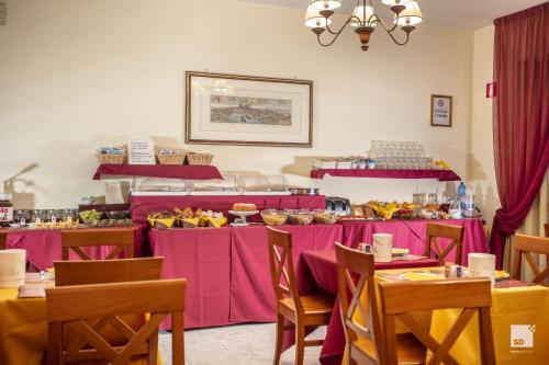 식음료(F&B), 호텔 알레산드로 델라 스피나 (Hotel Alessandro Della Spina) in 피사