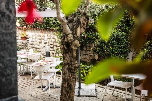 식음료(F&B), 호텔 알레산드로 델라 스피나 (Hotel Alessandro Della Spina) in 피사