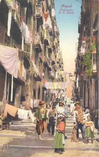 Casa pallonetto - Apartment - Naples