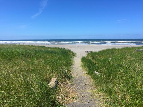 Long beach Camping Resort Yurt 9 Ilwaco