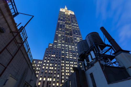 226766570 The Hotel at Fifth Avenue